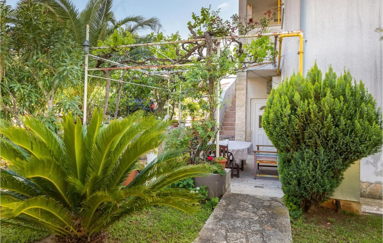 3 Bedroom Awesome Apartment In Pula
